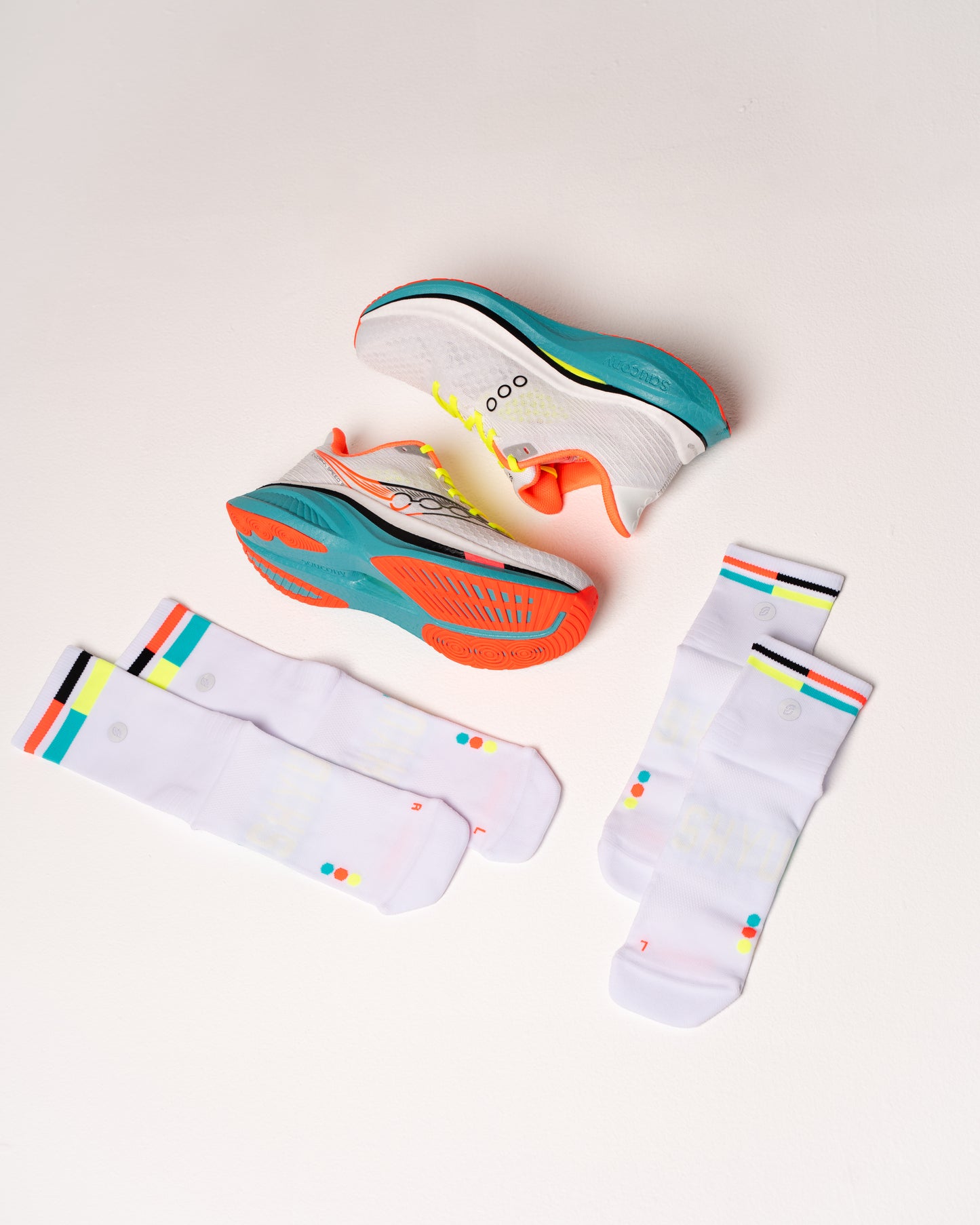 SHYU racing socks - white | mute | ant