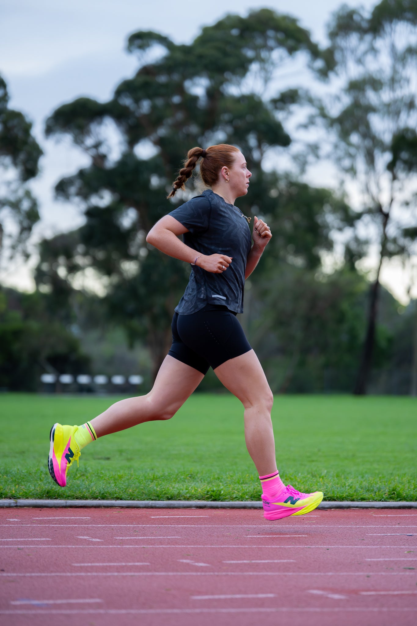 SHYU racing socks -  rhubarb | custard | black