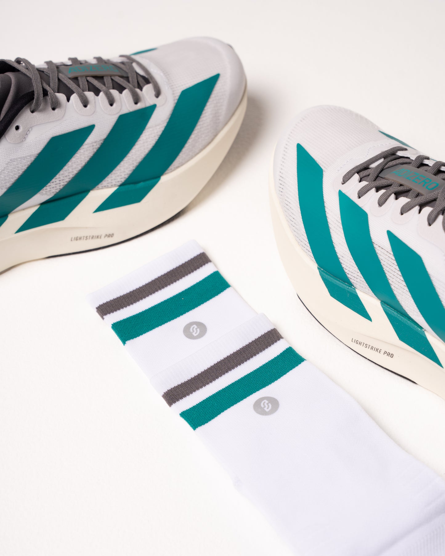 SHYU racing socks -  white | teal | carbon