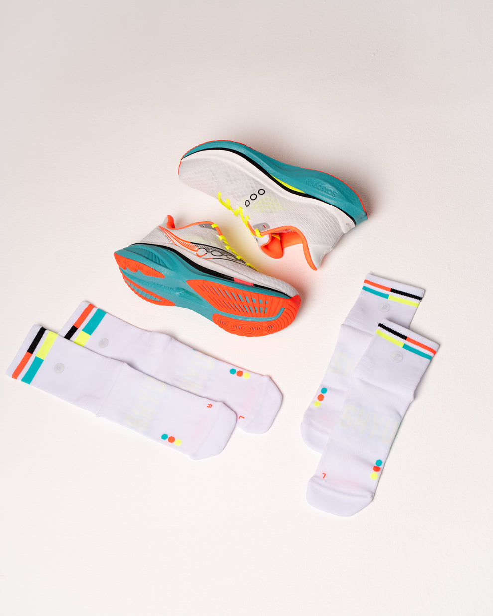 SHYU racing socks - white | mute | ant