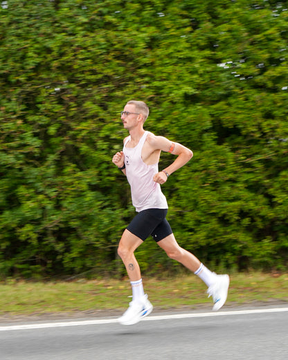 SHYU x 'Ben is Running' racing socks - white | peach | chequer